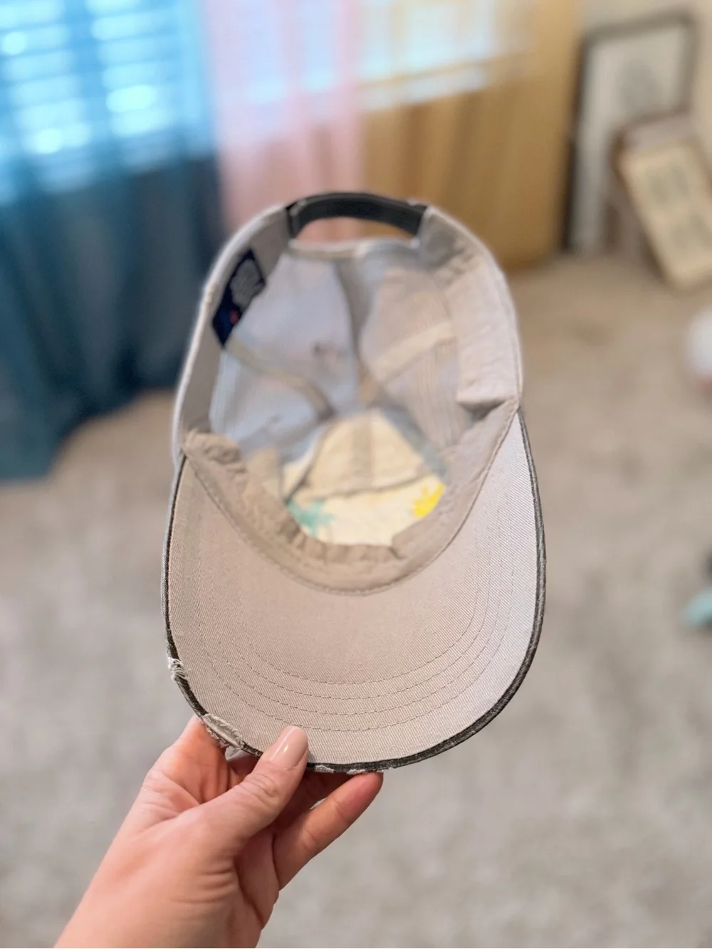 Hola Beaches Embroidered Gray Baseball Hat